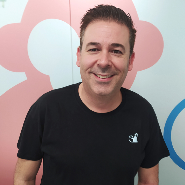 Cursos de inglés con profesor nativo Ferny profesor nativo de ingles cuadrada