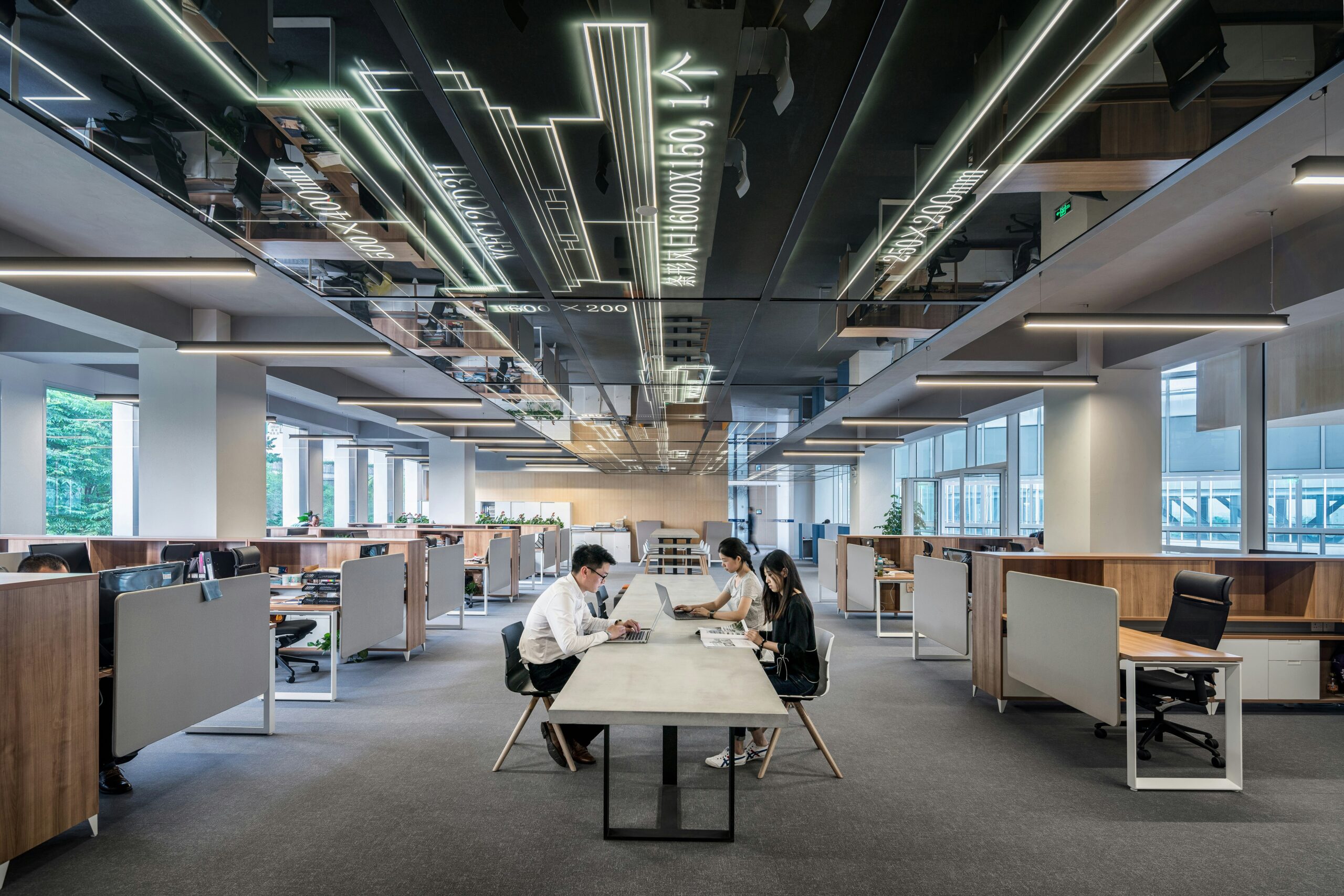 Cursos de inglés con profesor nativo lycs architecture U2BI3GMnSSE unsplash scaled