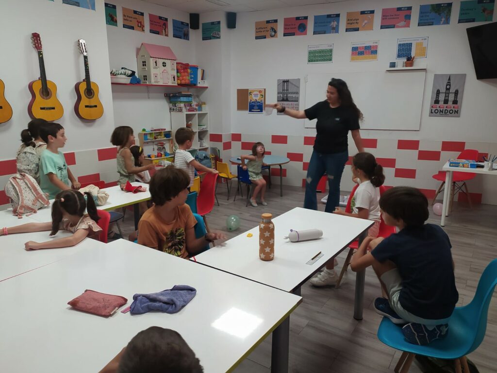 Cursos de inglés con profesor nativo Saturday Club Cursos de inglés con profesor nativo 486719947 1207581664705444 1797231711623109754 n