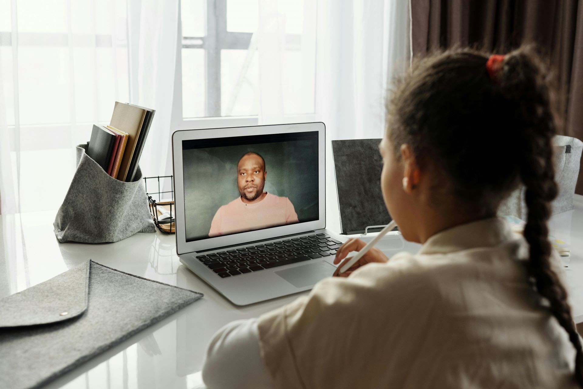 Cursos de inglés con profesor nativo online student 2 1