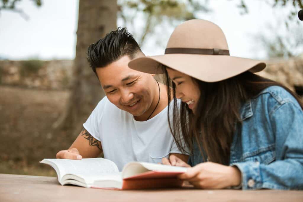 Cursos de inglés con profesor nativo mosaic 1 2